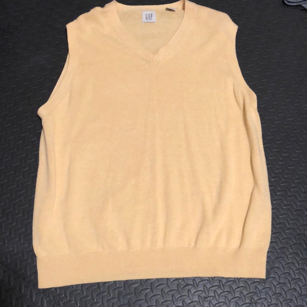 Gap sweater vest